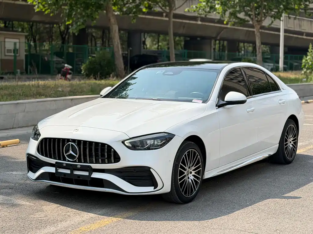 Mercedes-Benz C-Class 2022 — фото 3