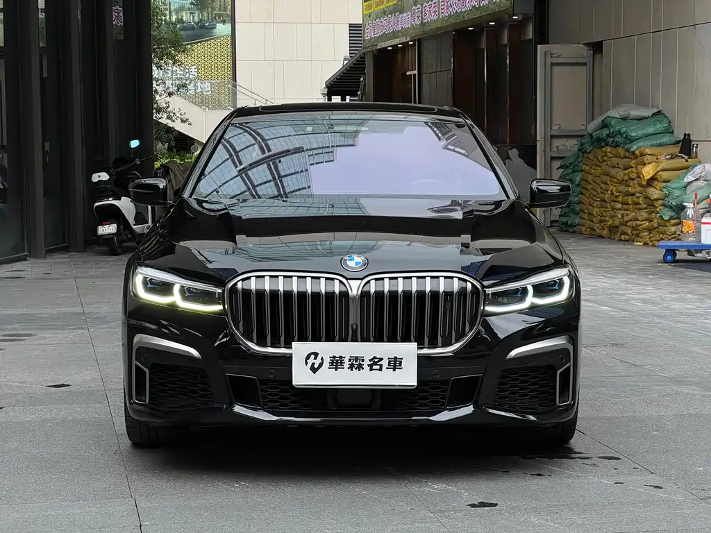 BMW 7 Series 2019 — фото 2