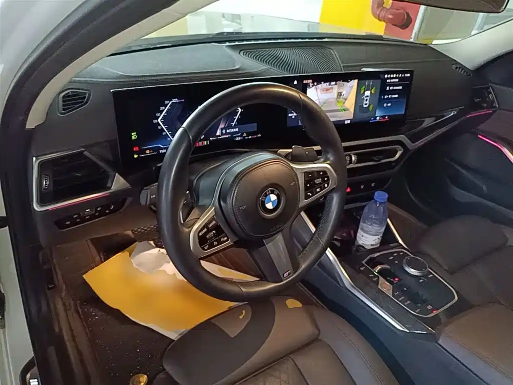 BMW 3 Series 2023 — фото 10