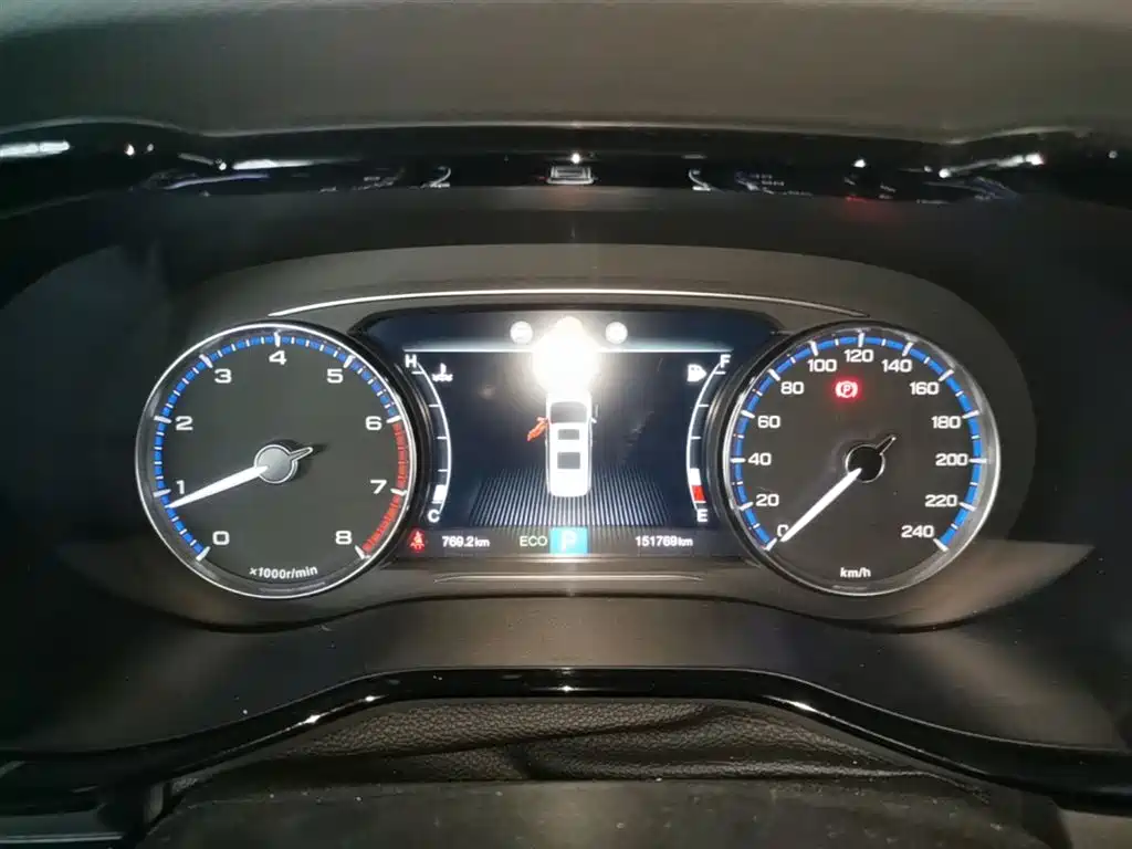 GAC Motor Trumpchi M8 2020 — фото 12