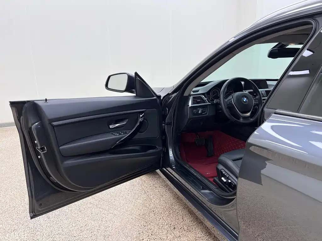 BMW 3 Series GT 2019 — фото 12