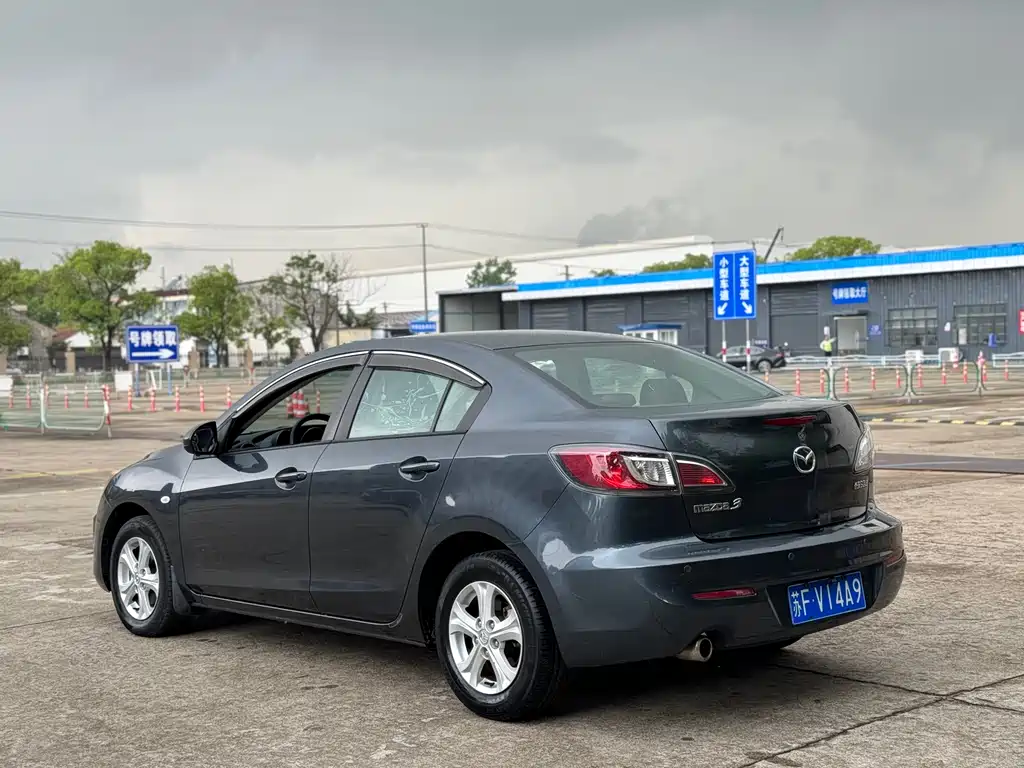 Mazda 3 Xingcheng 2012 — фото 12