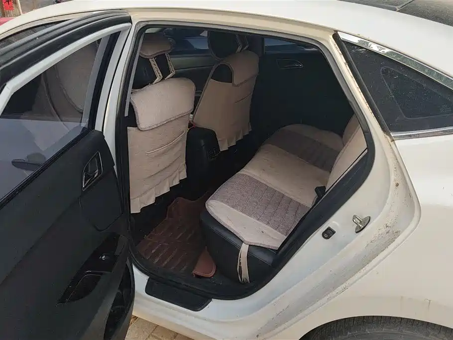 Hyundai Mistra 2015 — фото 11