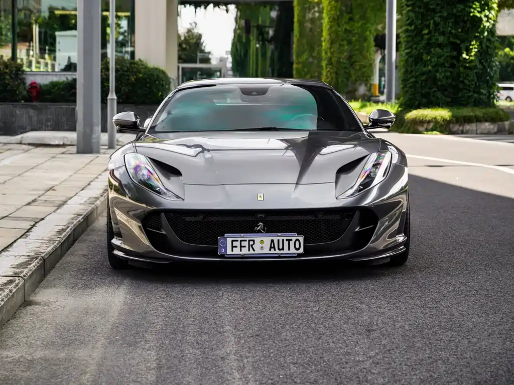 Ferrari 812 2023 — фото 9