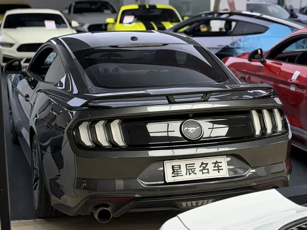 Ford Mustang 2019 — фото 8