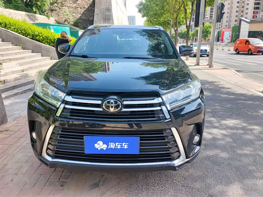 Toyota Highlander 2018 — фото 2