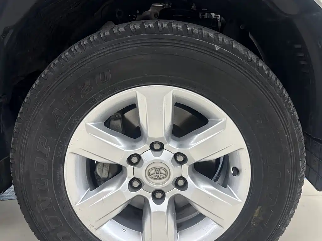 Toyota Prado 2017 — фото 10