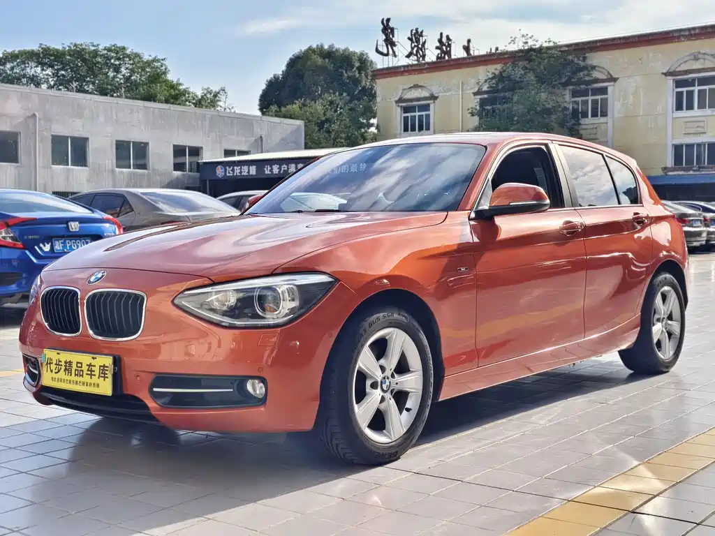 BMW 1 Series 2015 — фото 1