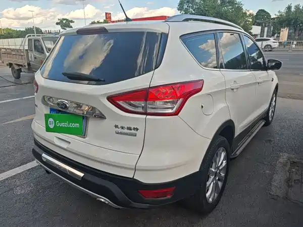 Ford Kuga 2015
