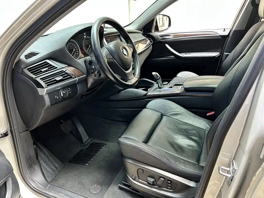 BMW X6 2012