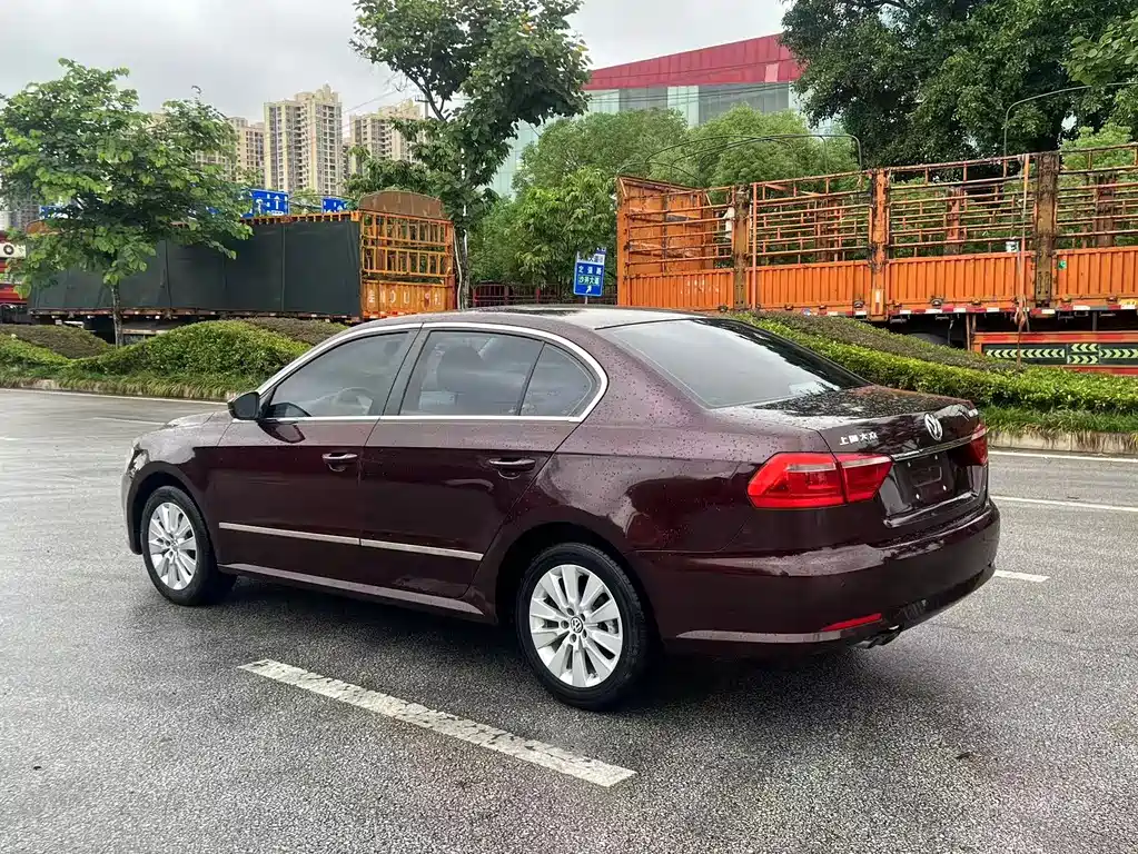 Volkswagen Lavida 2013