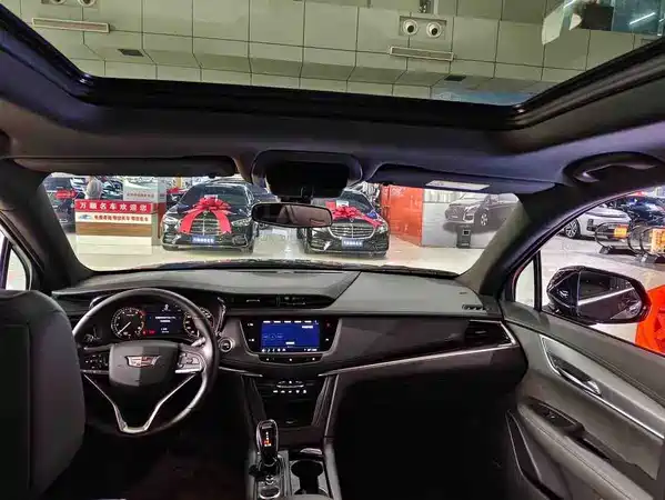 Cadillac XT6 2021
