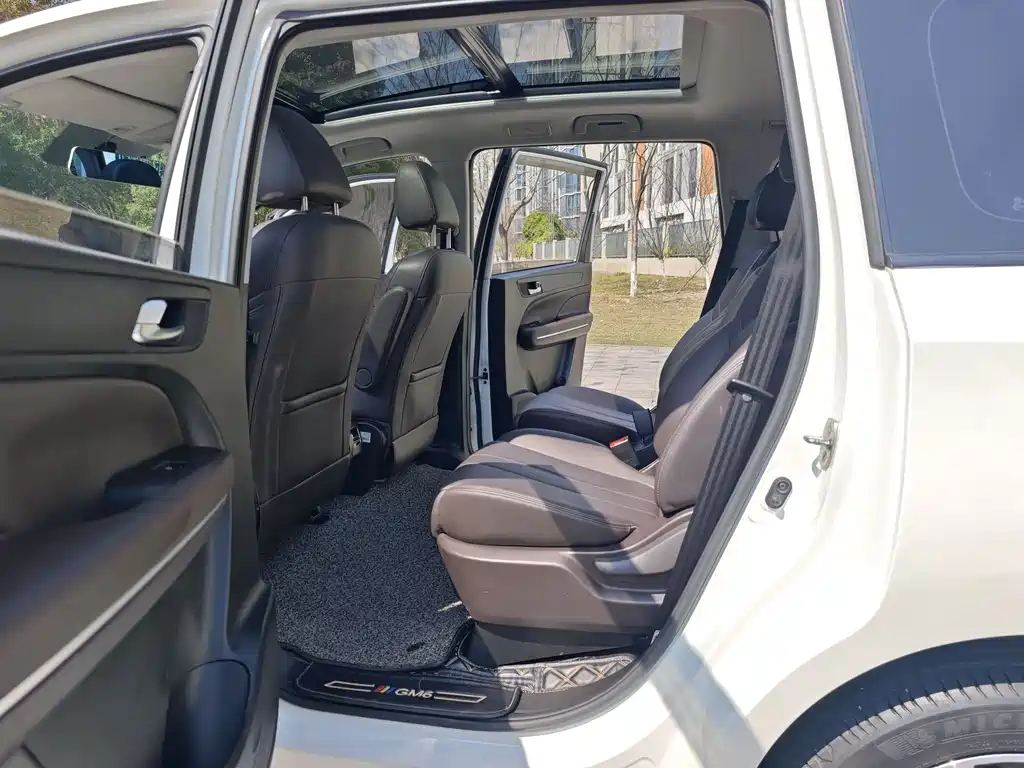 GAC Motor Trumpchi M6 2019 — фото 15