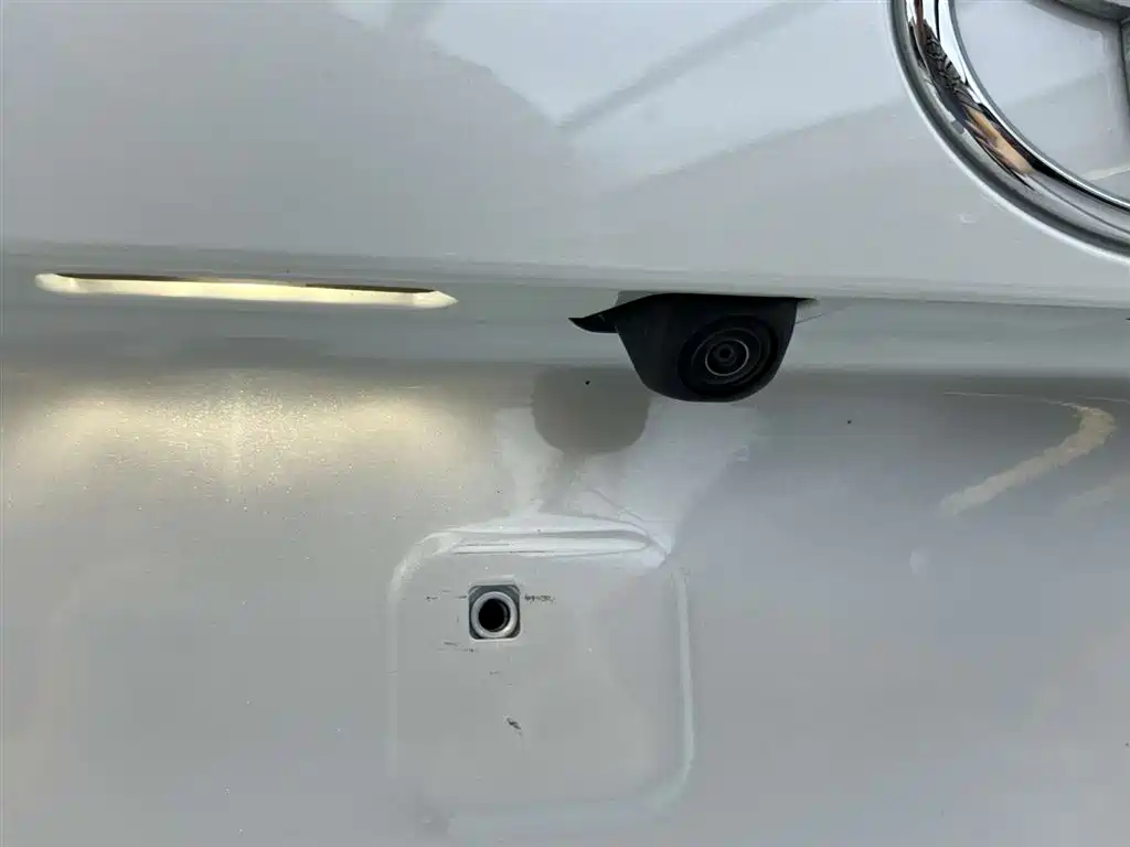 Toyota RAV4 2024 — фото 12