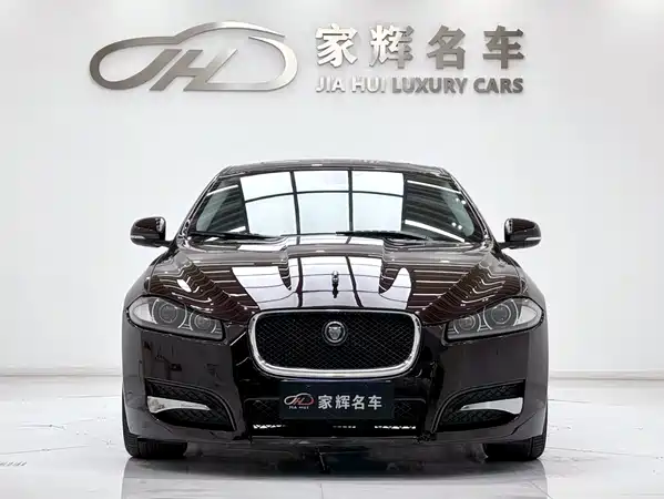 Jaguar XF 2013