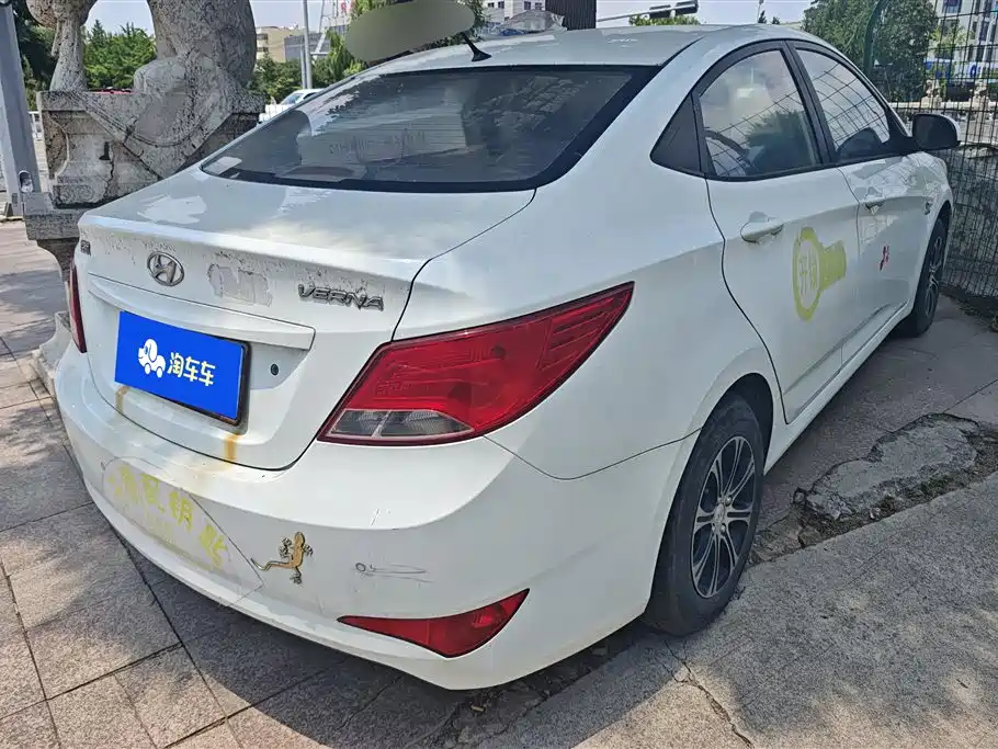 Hyundai Verna 2014 — фото 3