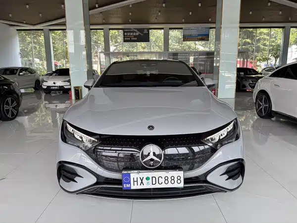Mercedes-Benz EQE 2024