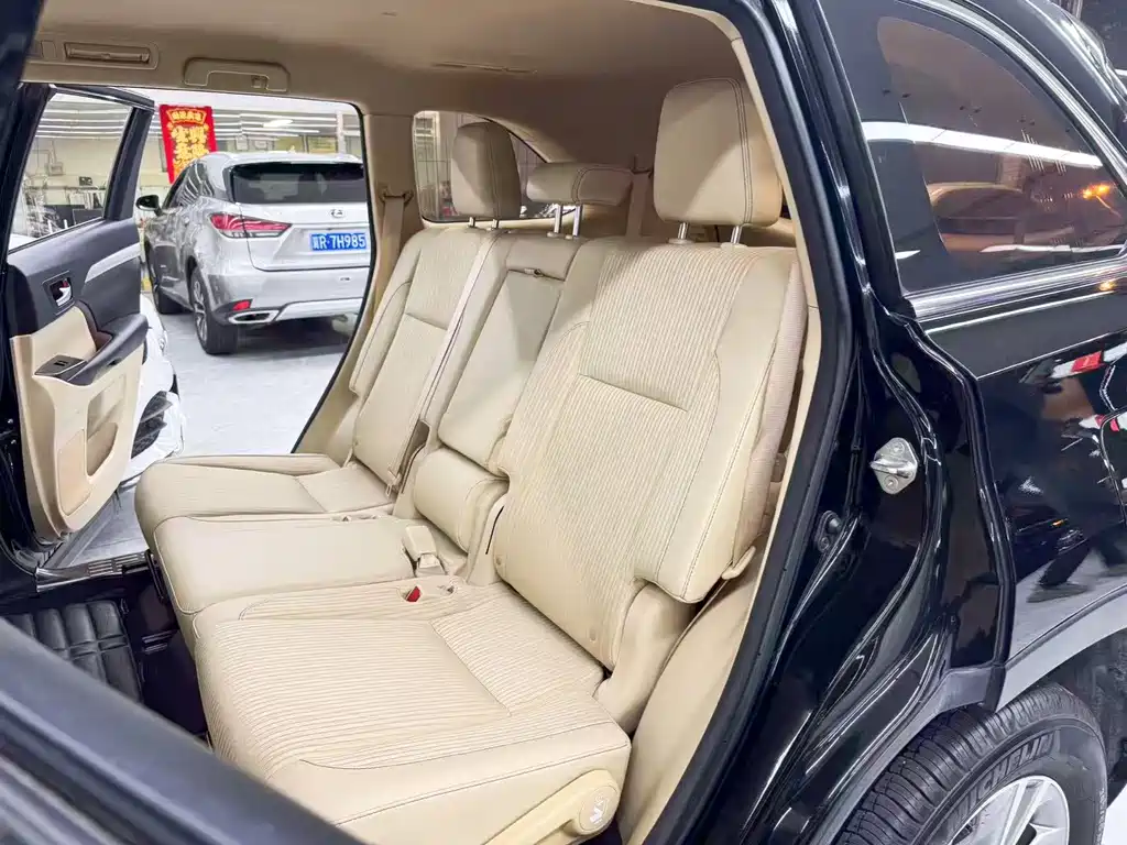 Toyota Highlander 2016 — фото 13