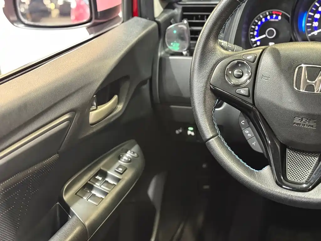 Honda Fit 2017 — фото 22