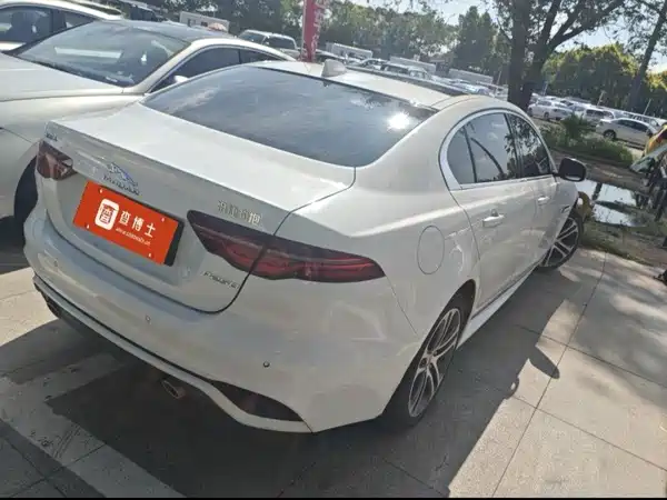 Jaguar XEL 2021