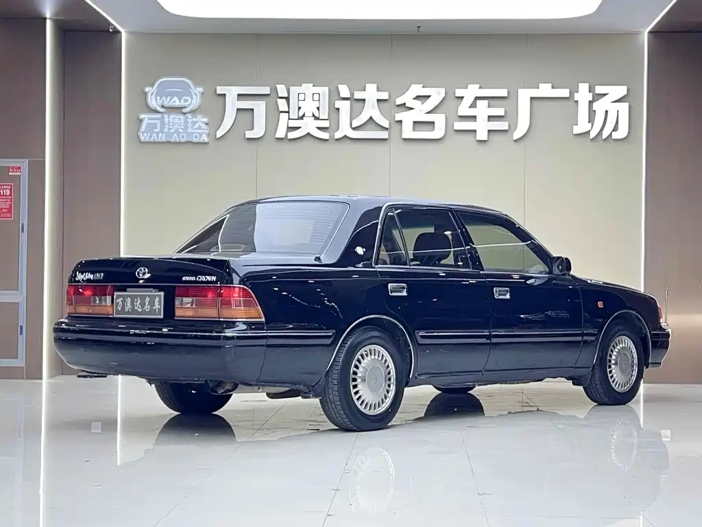 Toyota Crown 2001 — фото 13