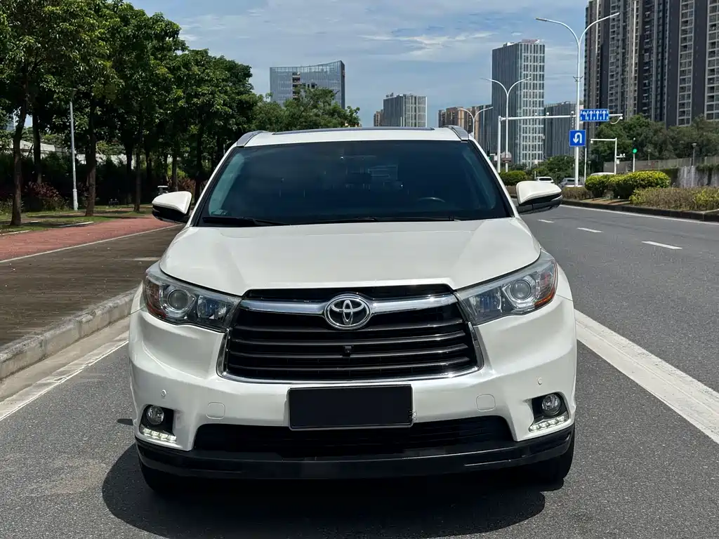 Toyota Highlander 2016 — фото 2