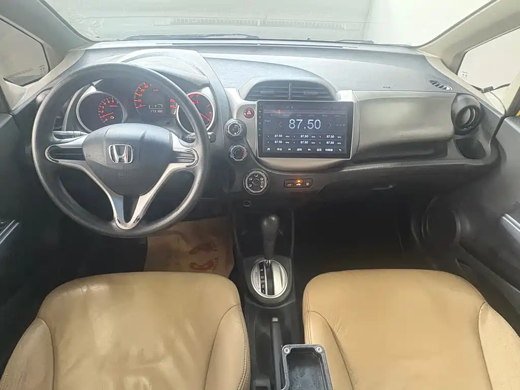 Honda Fit 2008 — фото 12