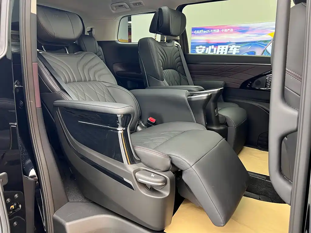 GAC Motor Trumpchi M8 2026 — фото 34