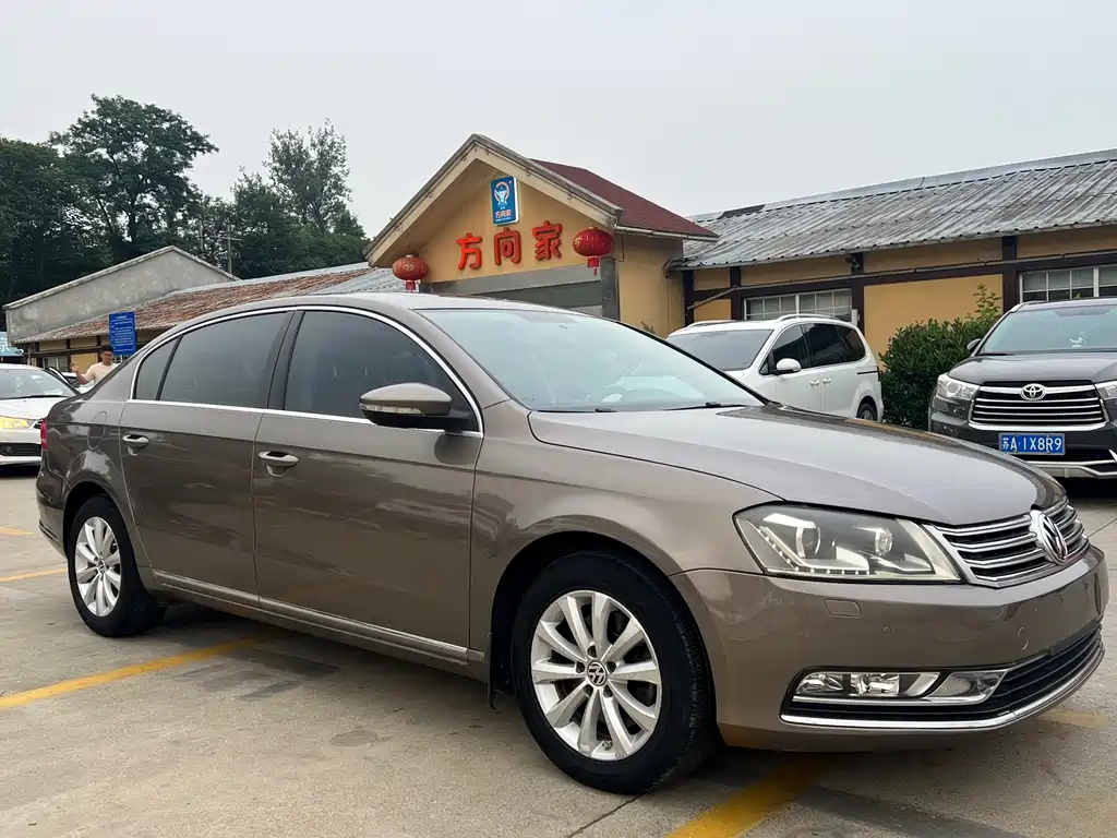 Volkswagen Magotan 2012