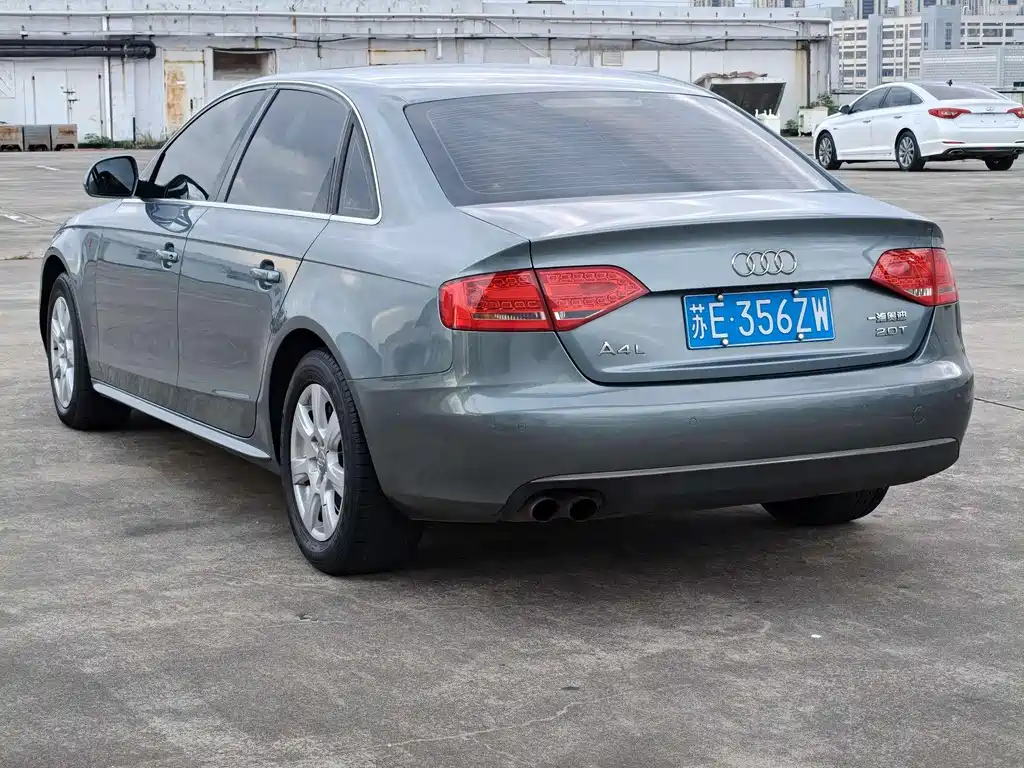 Audi A4L 2012 — фото 5