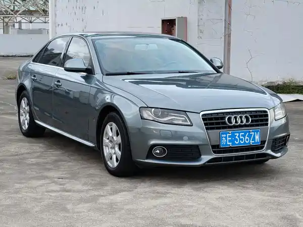 Audi A4L 2011
