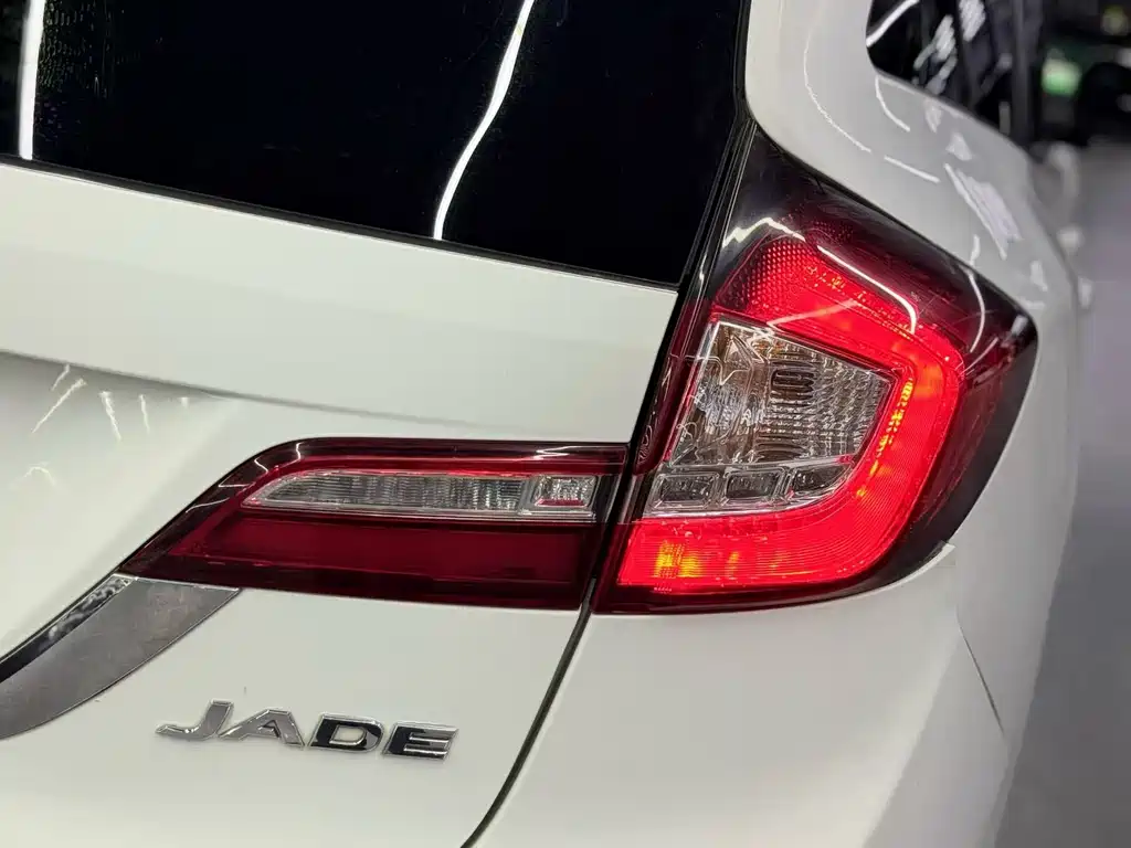 Honda Jade 2015 — фото 8
