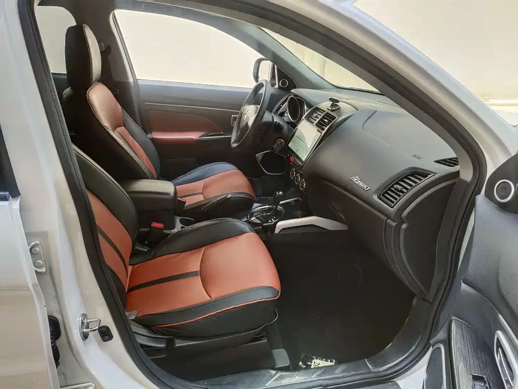 Mitsubishi ASX 2015