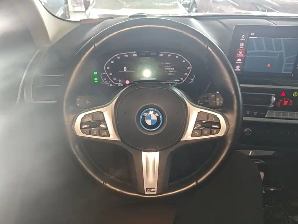 BMW iX3 2022 — фото 11
