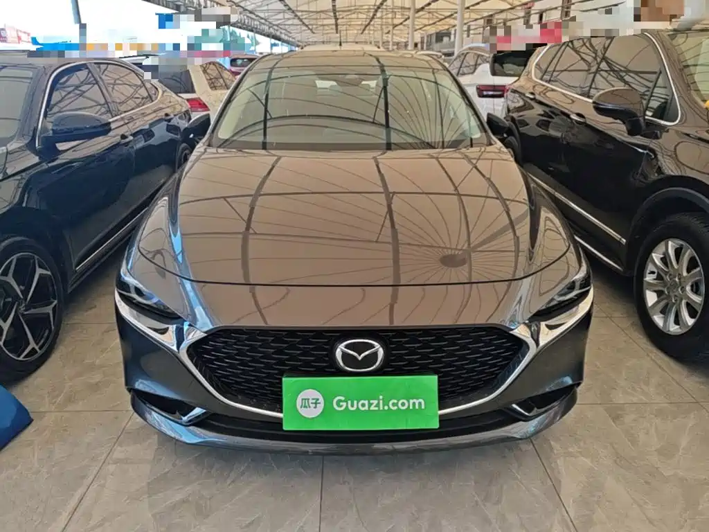 Mazda 3 Axela 2025