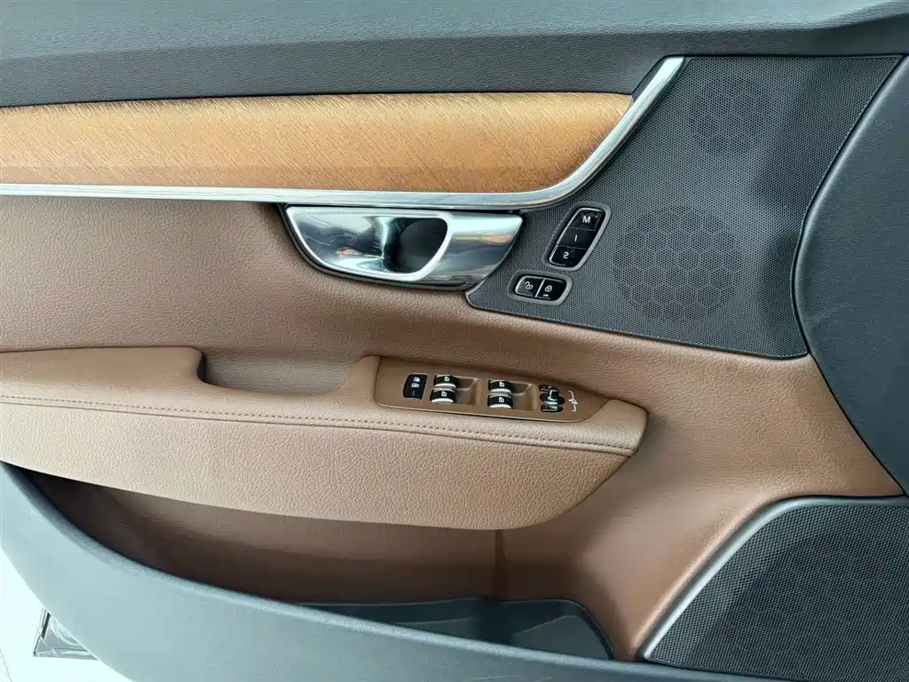 Volvo S90 2020 — фото 19
