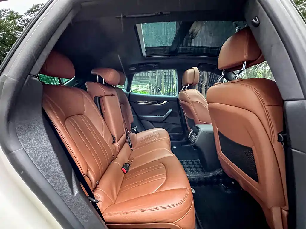 Maserati Levante 2022 — фото 14