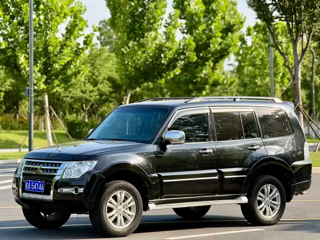 Mitsubishi Pajero 2019