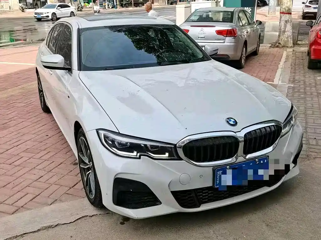 BMW 3 Series 2020 — фото 1