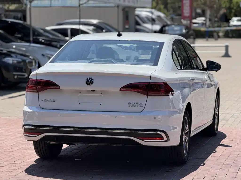Volkswagen Bora 2023