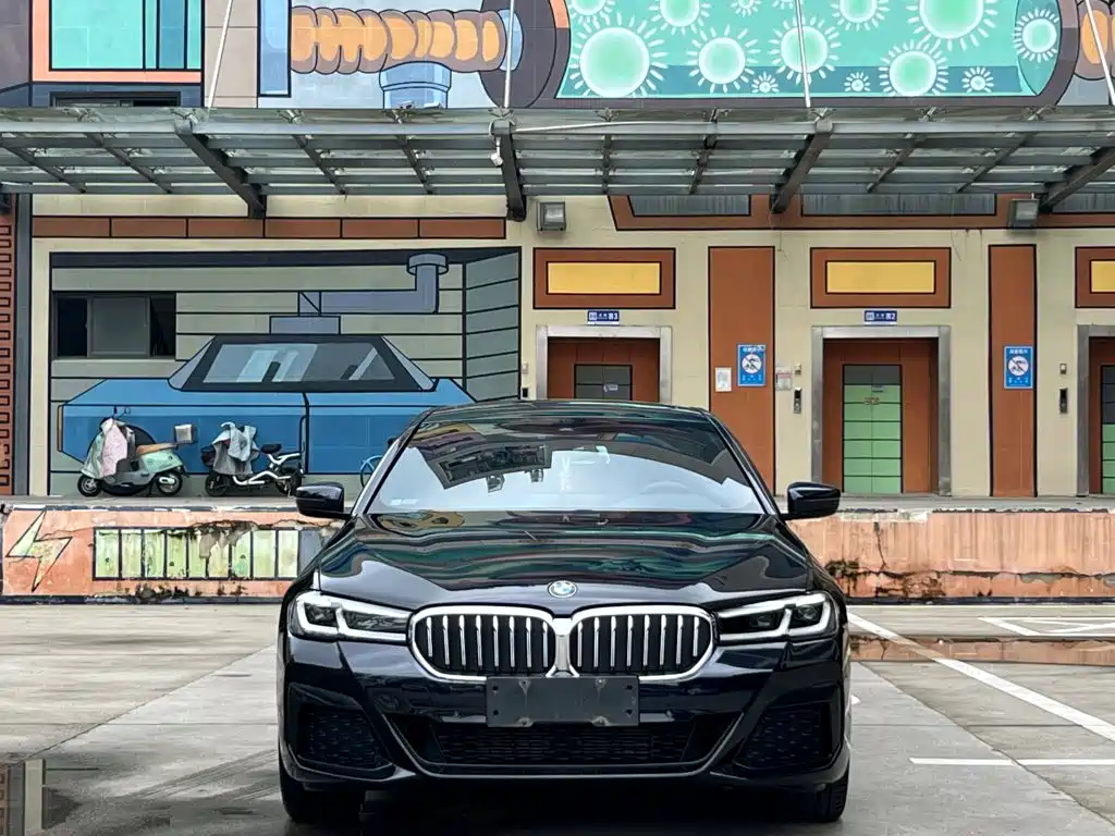 BMW 5 Series 2023