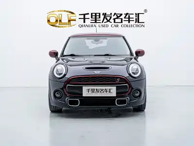 MINI MINI 2020
