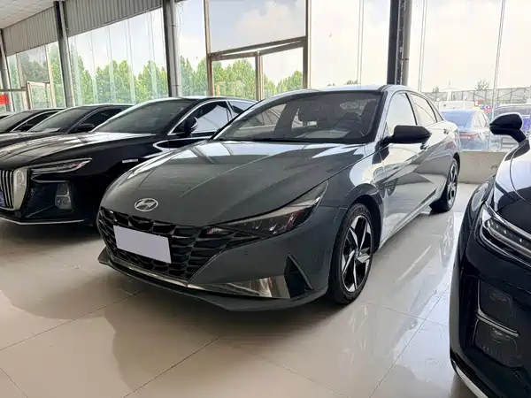 Hyundai Elantra 2021