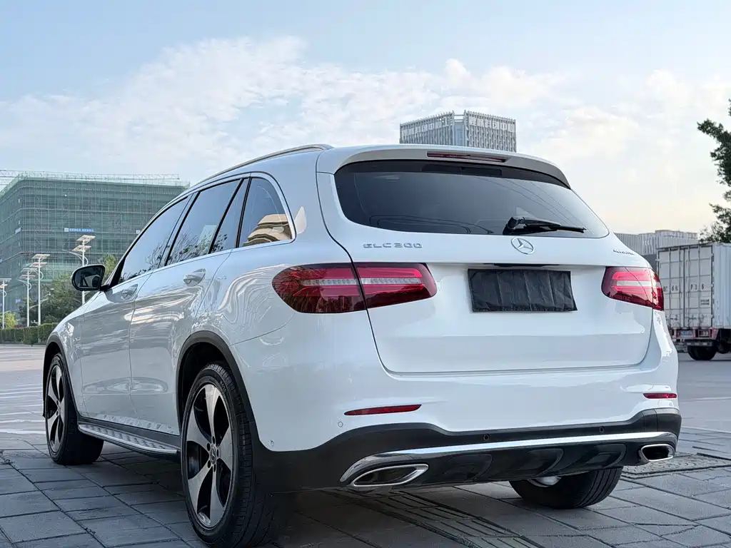 Mercedes-Benz GLC 2018 — фото 9