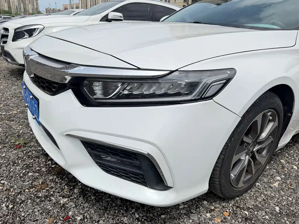 Honda Inspire 2019 — фото 11