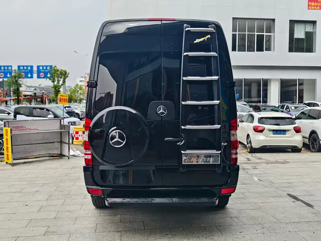Mercedes-Benz Sprinter 2019 — фото 25