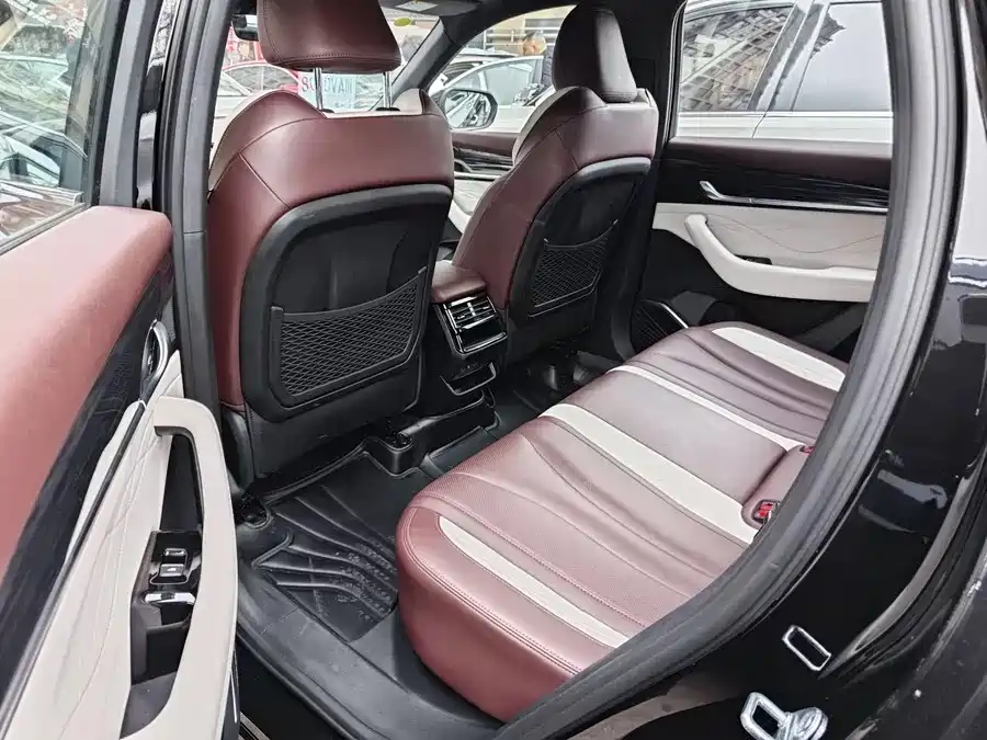 Geely Xingyue L 2021 — фото 15