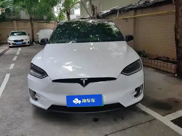 Tesla Model X 2017
