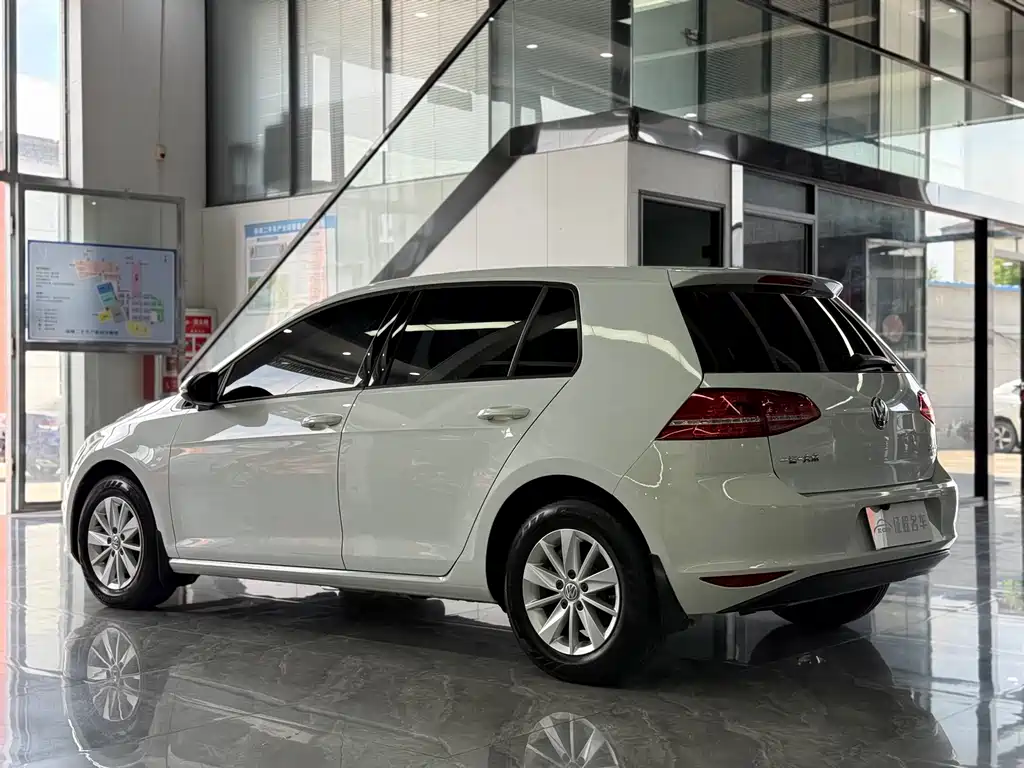 Volkswagen Golf 2016