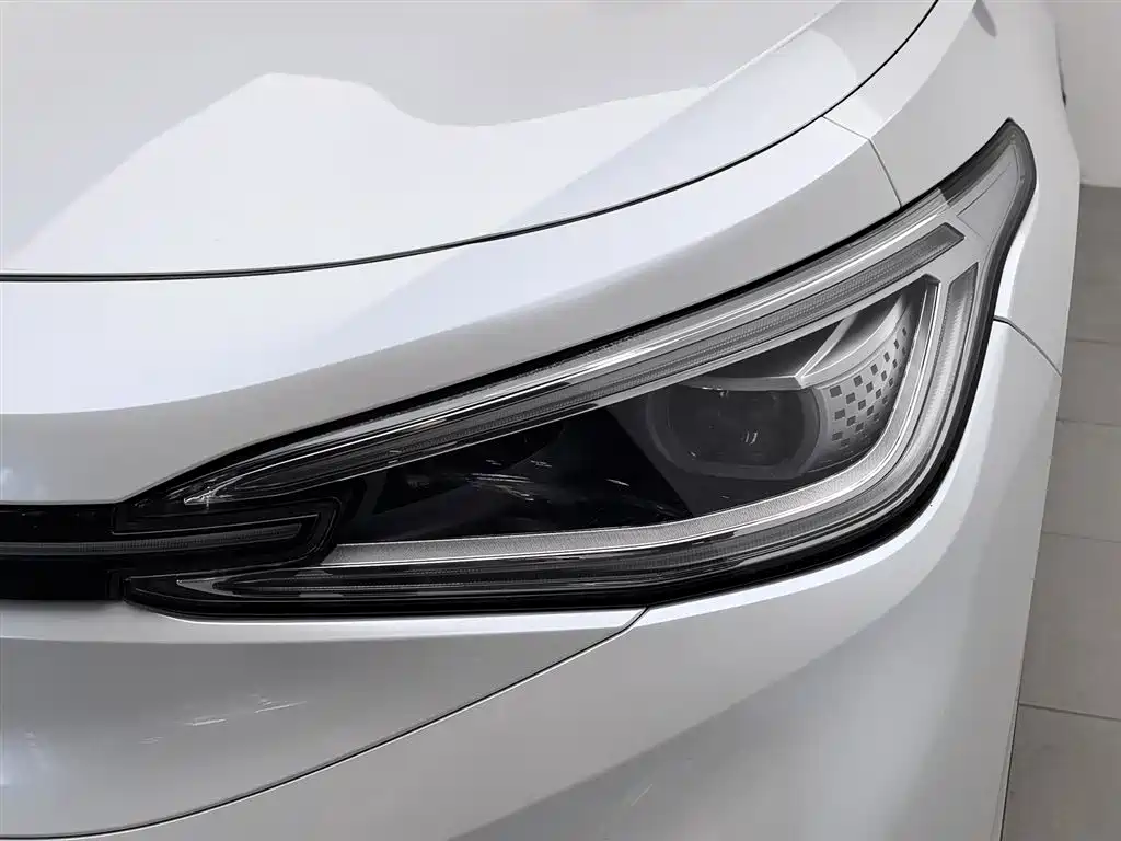 Volkswagen ID.4 X 2021